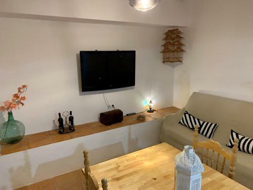 Tinao De Las Alc�ntaras