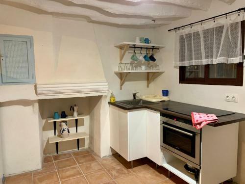 Tinao De Las Alc�ntaras