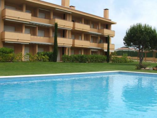 Fabulous Apartment With Gardens And Pool - Riells Blau