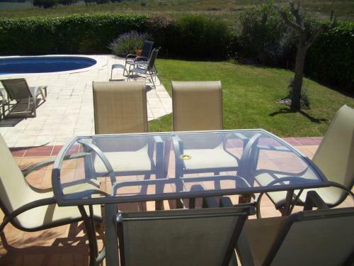 Super Villa With Private Pool And Garden - Pilans