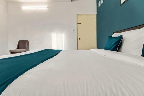 Hotel Silverkey Executive Stays 39706 Jeevanahalli Main Rd