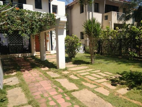 Villa Five8