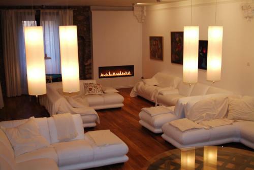 Bed & Breakfast El Castell de La Pobla de Lillet (Adults Only)