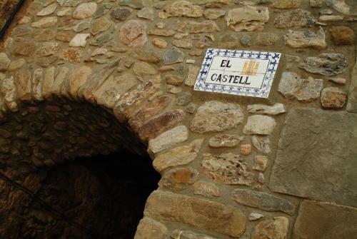 Bed & Breakfast El Castell de La Pobla de Lillet (Adults Only)