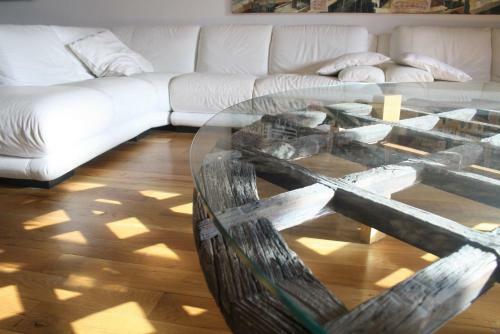 Bed & Breakfast El Castell de La Pobla de Lillet (Adults Only)