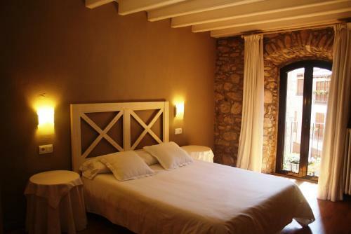 Bed & Breakfast El Castell de La Pobla de Lillet (Adults Only)