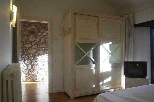 Bed & Breakfast El Castell de La Pobla de Lillet (Adults Only)
