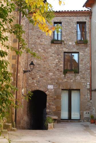 Bed & Breakfast El Castell de La Pobla de Lillet (Adults Only)
