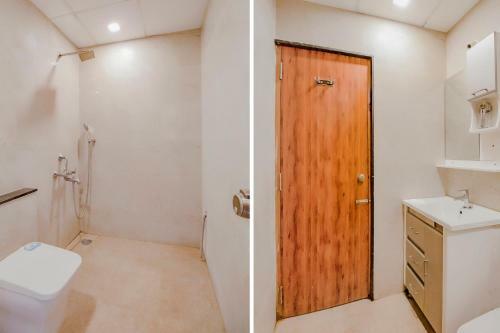 Hotel Vaccinated Staff- Oyo 77066 Anjani Fortune Suites