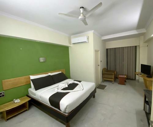 Hotel Vaishnavi Residency