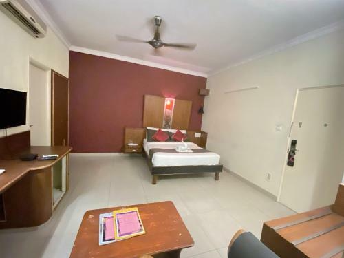 Hotel Vaishnavi Residency