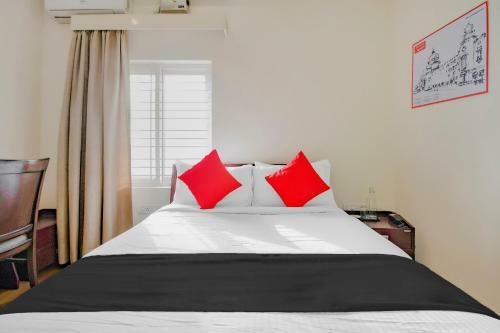 Capital O 77528 Smile Hotels
