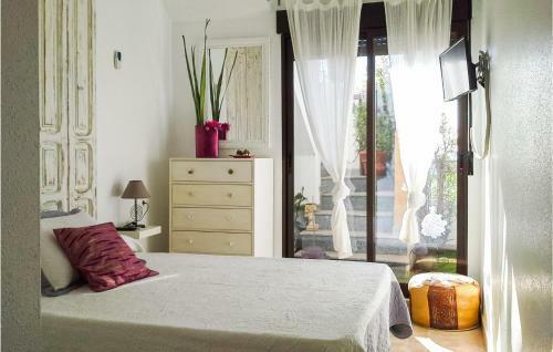 Nice Apartment In La Puebla With 2 Bedrooms