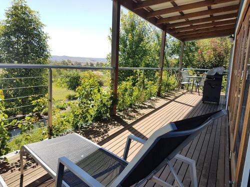Bed & Breakfast Outlook Hill Vineyard Cottages & Suites