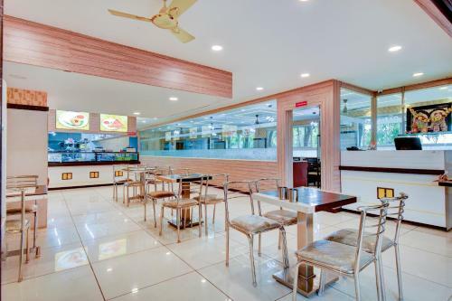 Hotel Capital O 81558 Udupi Gokula
