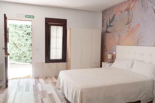 Hostal Casa Jard�n El Colmenar