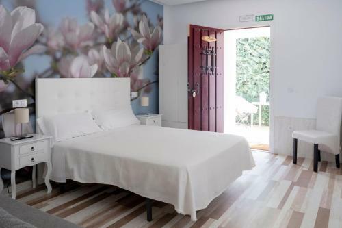 Hostal Casa Jard�n El Colmenar