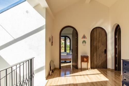 Hotel H� Maison Home & Caf�