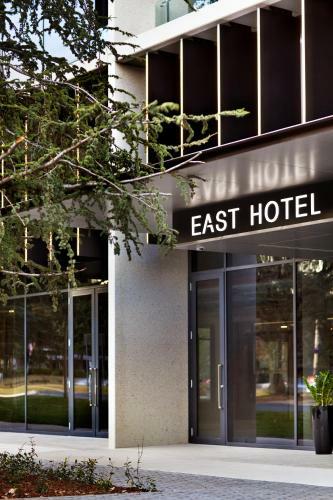 East Hotel And Apartments