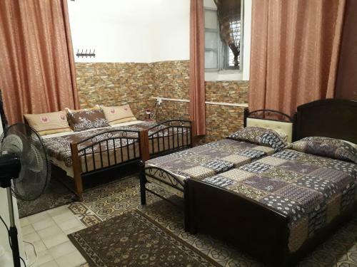Hostal Soufan Guest House