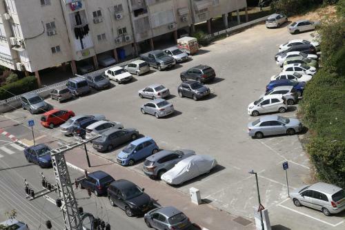 Herzelia Rooftop Special 2 Room Apartment