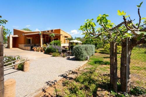 Llub�, Beautiful House With Pool Surrounded By Nature