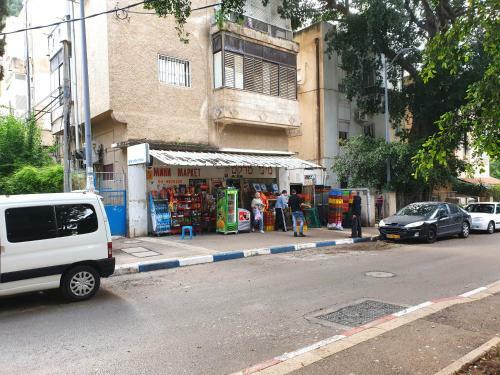 Yerushalayim Street Studio Apartment By Domik