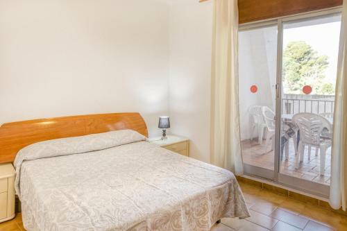 Apart En Paseo Mar�timo 1-3