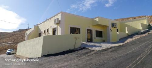 Kinan Petra Hostel