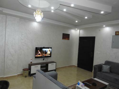 Amro Petra Apartment