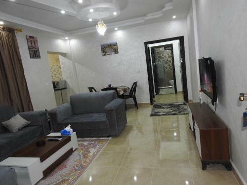 Amro Petra Apartment
