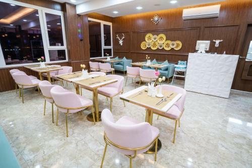 Grand Mirage Hotel