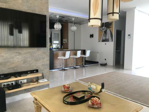 Luxury Villa In Los Alcazares