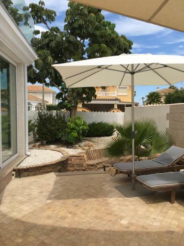 Luxury Villa In Los Alcazares