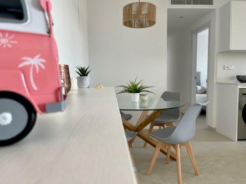 Apartamento Nuevo Junto Al Mar Con Plaza De Garaje!!