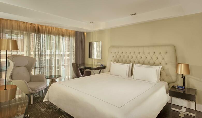 Hotel Park Plaza Riverbank