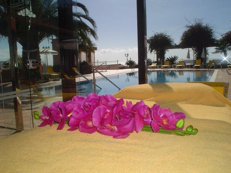 Hotel Ocean Gardens
