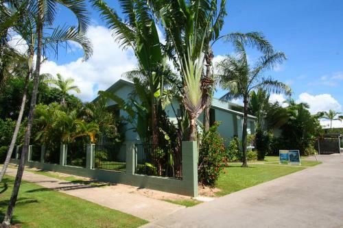 Coral Reef Apartments