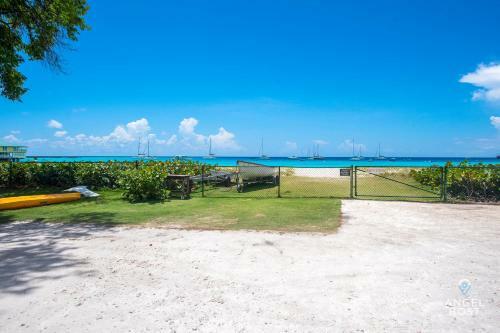 Apartamento Beach Front Bajan Beach Cottages By Angel Host