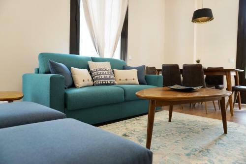 Apartamentos Reloj De Berger�n