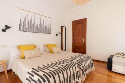 Apartamento Piso Centro Logro�o. En Calle Laurel