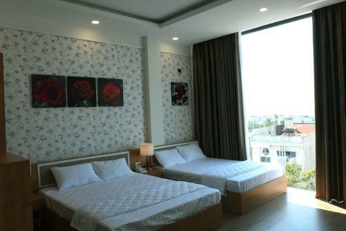 Hotel Kh�ch S?n Sky