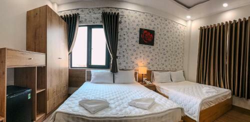 Hotel Kh�ch S?n Sky