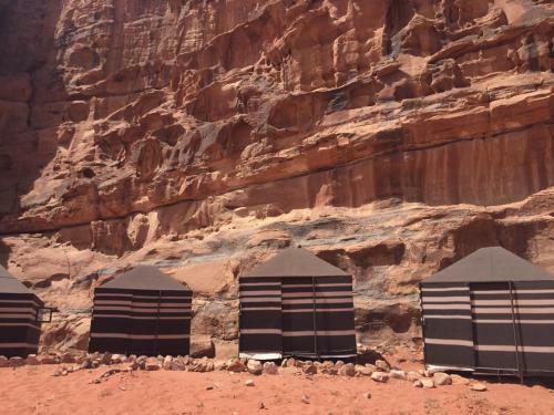 Desert Mars Camp & Tours