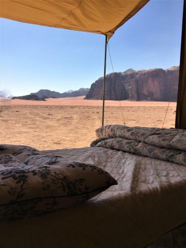 Wadi Rum Camp& Jeep Tour