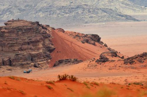 Wadi Rum Camp& Jeep Tour