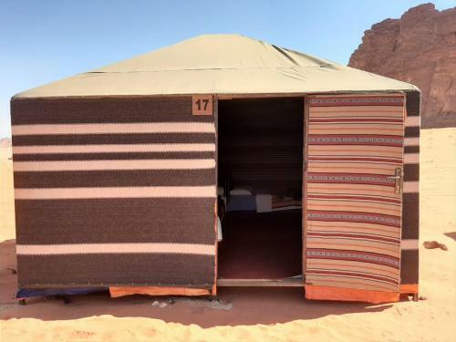Albergue Wadi Rum Bedouin Campsite & Tours