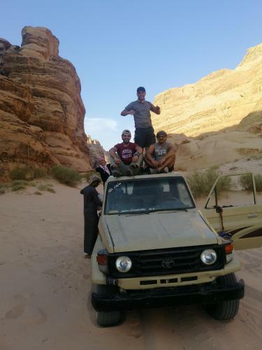 Albergue Wadi Rum Bedouin Campsite & Tours