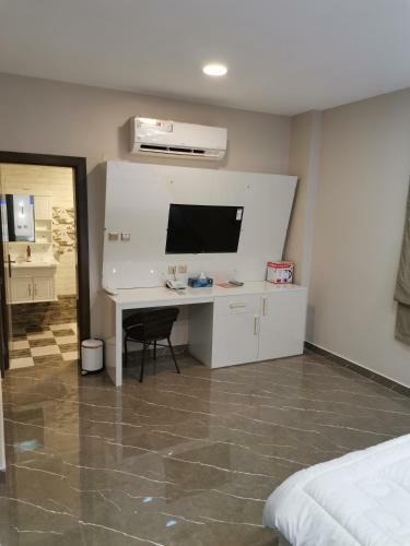 Marina Suhar Hotel