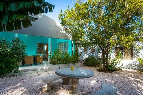 Hotel Bonaire Luxury Suites By Vrhost